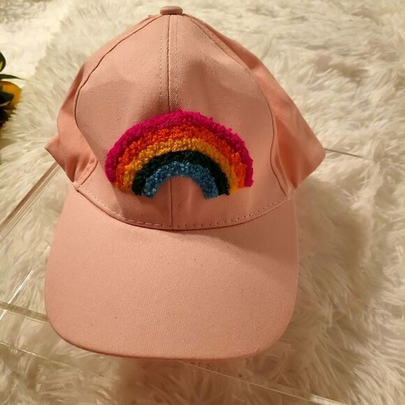 A pink hat with punch needle 🌈 rainbow NWT - Picture 1 of 2